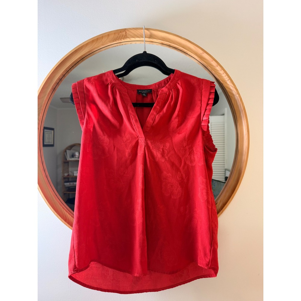 Current‎ Air Blouse Women XS Red Excellent Floral Jacquard Ruffle Cap Sleeve Top